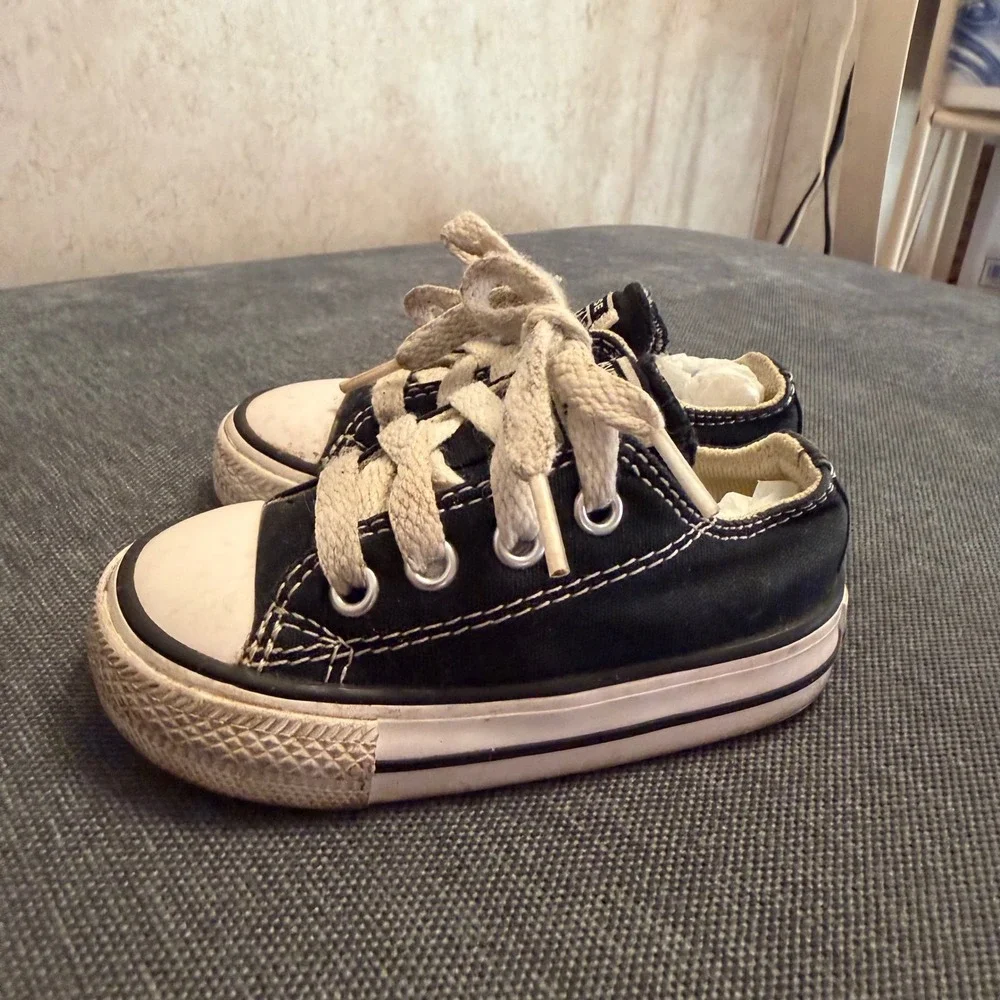Converse Chuck Taylor‎ All Star Low Top Black Canvas Toddler Sneakers